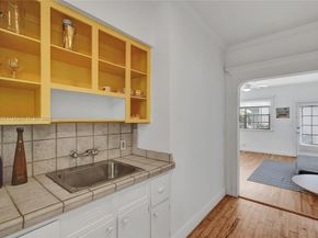 717 Espanola Way 204, Miami Beach FL 33139