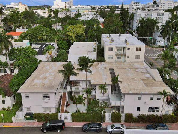 717 Espanola Way 204, Miami Beach FL 33139