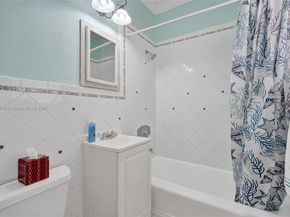 717 Espanola Way 204, Miami Beach FL 33139