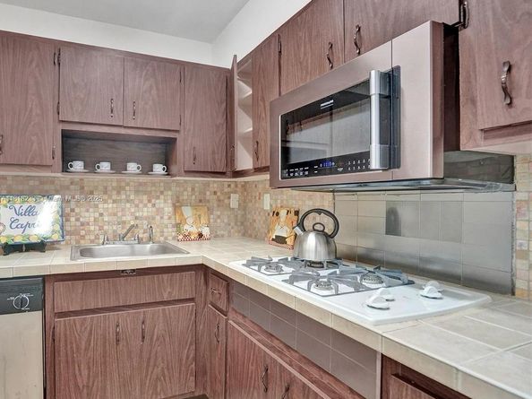 1205 Mariposa Ave 333, Coral Gables FL 33146