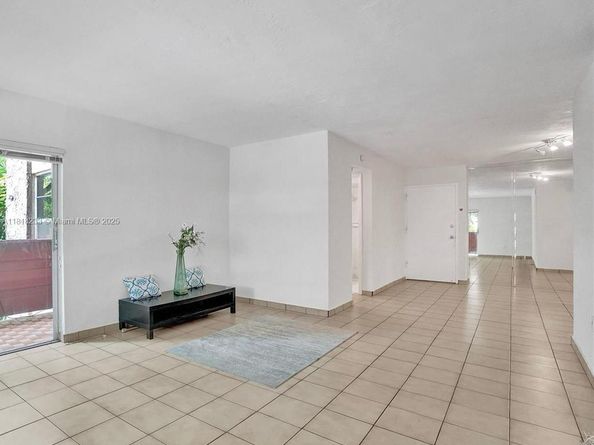 1205 Mariposa Ave 333, Coral Gables FL 33146