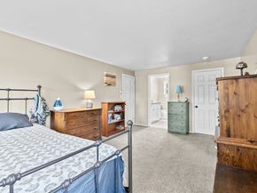 7 Old Powder House Road, Lakeville MA 02347