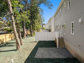 30 Danielles Way, Worcester MA 01606
