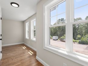 30 Danielles Way, Worcester MA 01606