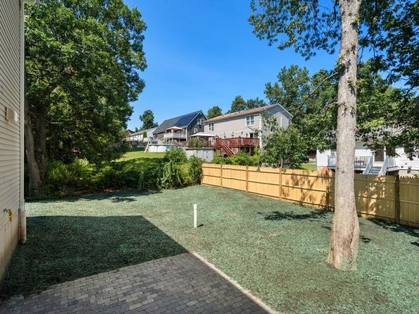 30 Danielles Way, Worcester MA 01606