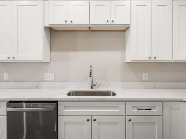 30 Danielles Way, Worcester MA 01606