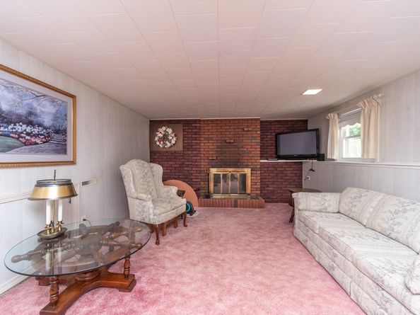 12 Bridge St, Bridgewater MA 02324