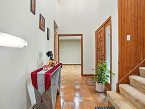 160 Floral St, Shrewsbury MA 01545