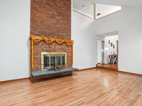 160 Floral St, Shrewsbury MA 01545