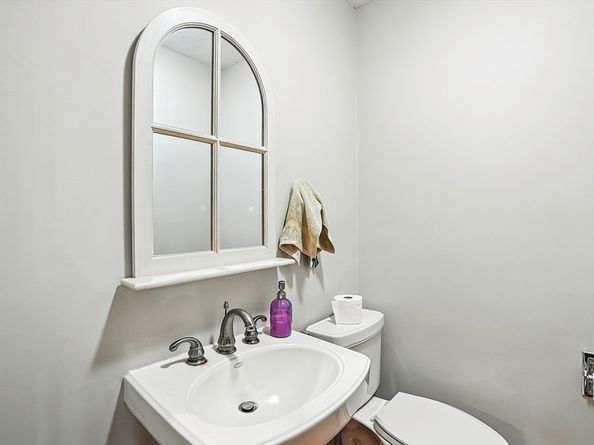 160 Floral St, Shrewsbury MA 01545
