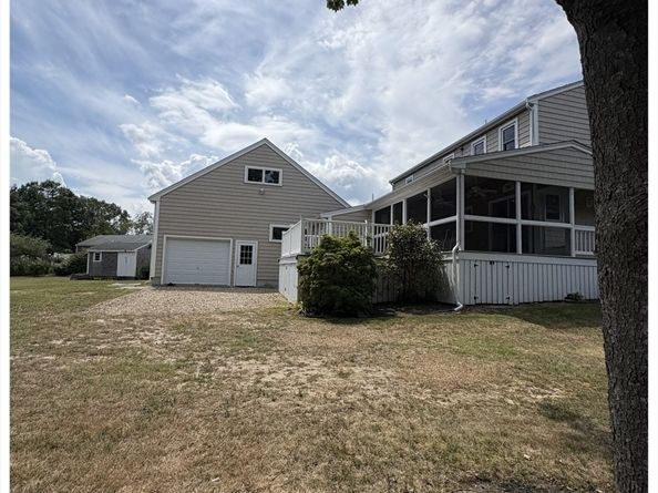 1221 Ocean St, Marshfield MA 02050