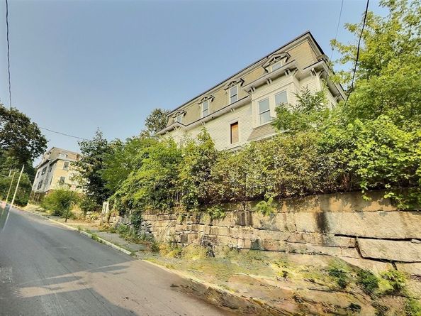 13-15 Chestnut St, Fitchburg MA 01420