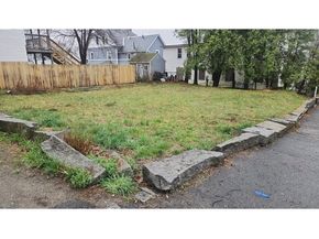 13-15 Chestnut St, Fitchburg MA 01420