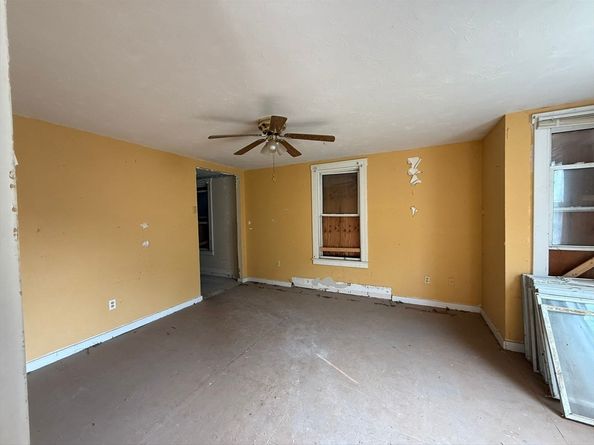 13-15 Chestnut St, Fitchburg MA 01420