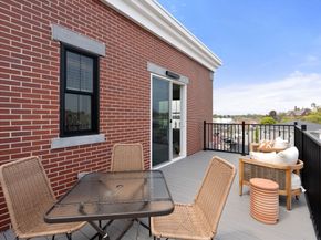 10 Somerset 401, Winthrop MA 02152