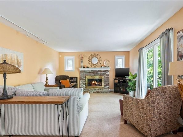 43 Simmons Rd, Hanover MA 02339