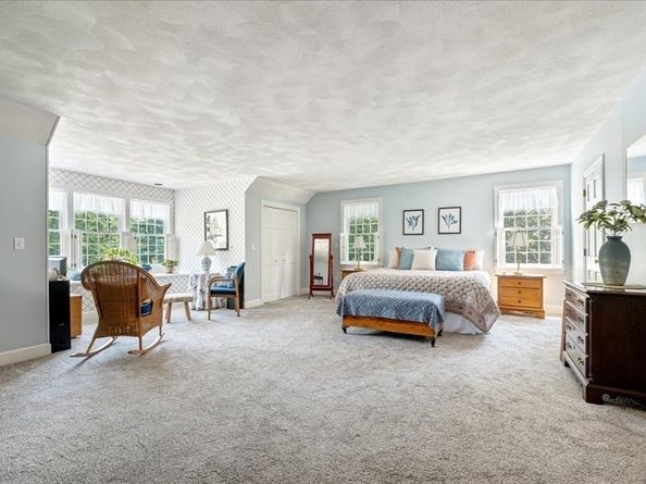 43 Simmons Rd, Hanover MA 02339