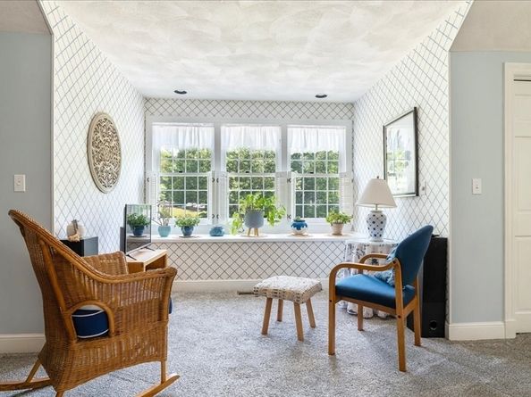 43 Simmons Rd, Hanover MA 02339