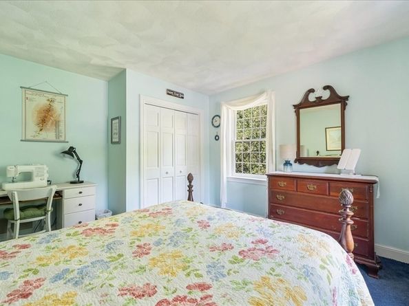 43 Simmons Rd, Hanover MA 02339