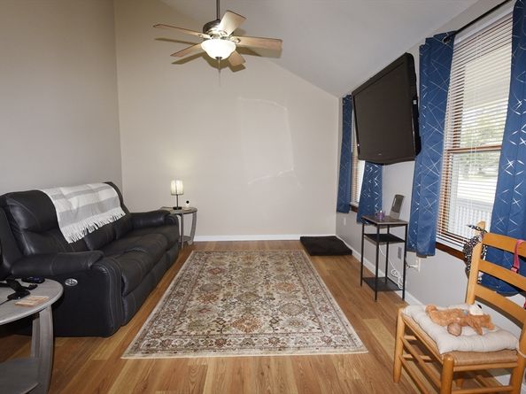 618 Auburn St, Whitman MA 02382