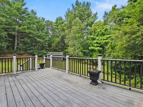 1 Elaine Cir, Lakeville MA 02347