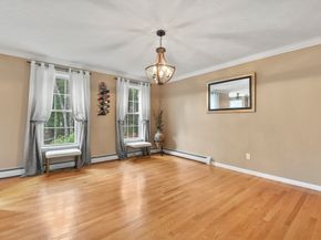 1 Elaine Cir, Lakeville MA 02347