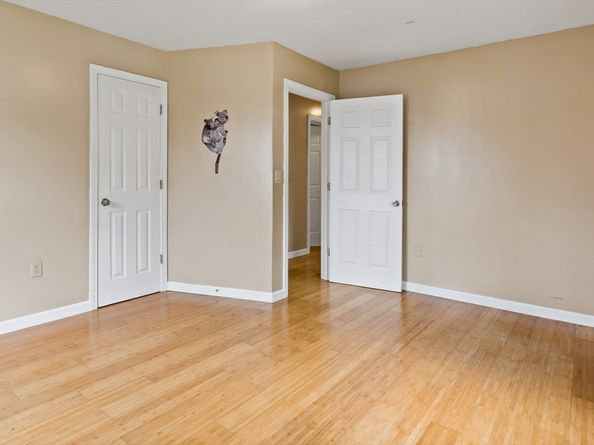 45 Fourth St Right, Worcester MA 01602