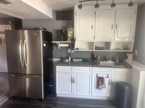 35 Pilgrim Dr, Norwood MA 02062