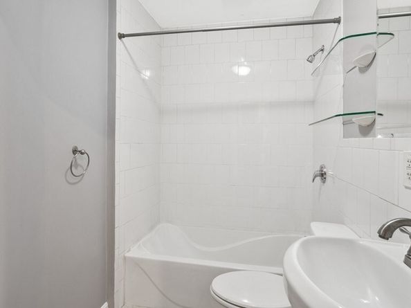174 Elm St 174, Everett MA 02149