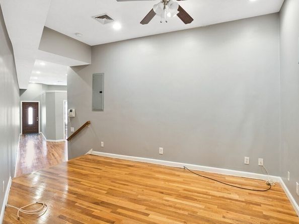 174 Elm St 174, Everett MA 02149