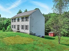 270 New Braintree Rd, West Brookfield MA 01585