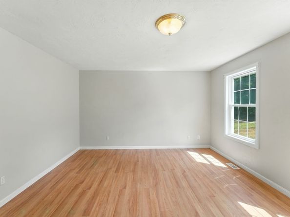 270 New Braintree Rd, West Brookfield MA 01585