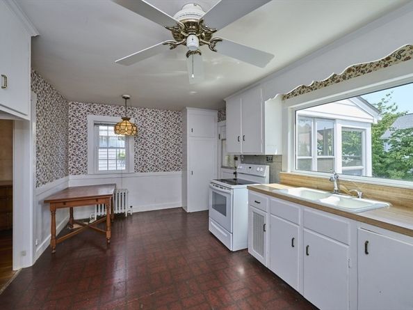 128 Watson Rd, Belmont MA 02478