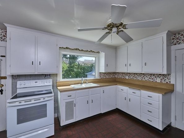 128 Watson Rd, Belmont MA 02478