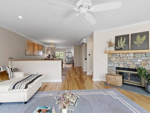15 Raven Lane 15, Gloucester MA 01930