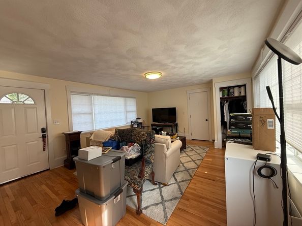20 Alma Rd, Burlington MA 01803