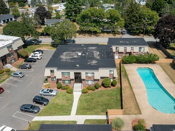 1 Hallmark Gardens 8, Burlington MA 01803