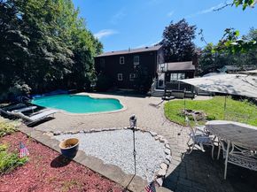 13 Hemlock Ln, Milford MA 01757