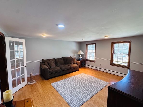 13 Hemlock Ln, Milford MA 01757