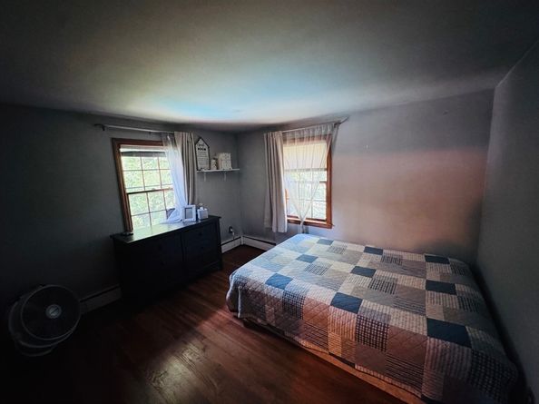 13 Hemlock Ln, Milford MA 01757