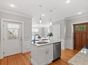 41 Washington B, Newburyport MA 01950