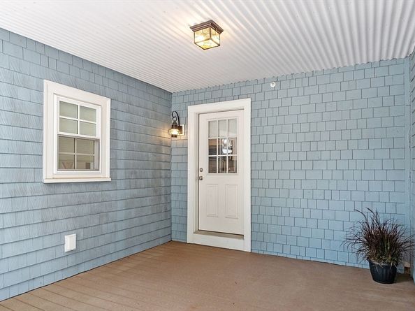 41 Washington B, Newburyport MA 01950