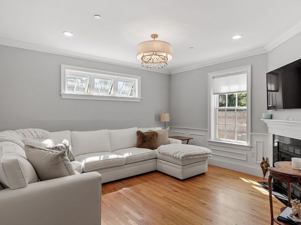41 Washington B, Newburyport MA 01950