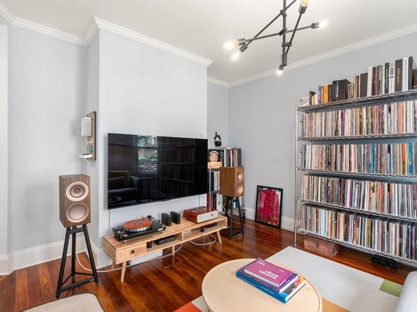 12 Dresden St 1, Boston MA 02130