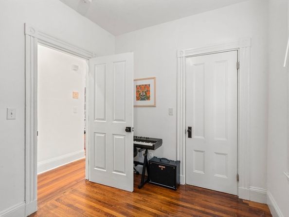 12 Dresden St 1, Boston MA 02130
