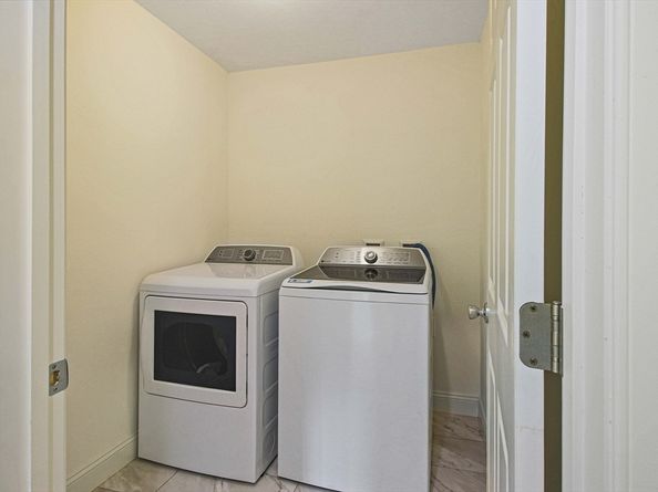 14 Welch Ave B, Rutland MA 01543