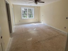 14 Welch Ave B, Rutland MA 01543