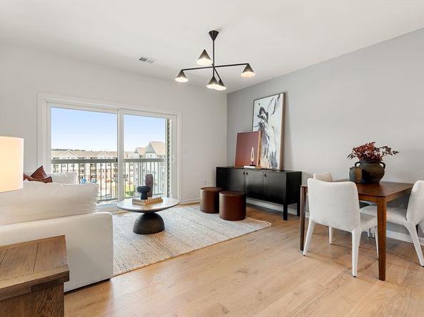 2 Codman Way 5103, Westborough MA 01581