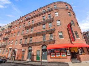 13 Thacher St 2, Boston MA 02113