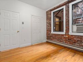 13 Thacher St 2, Boston MA 02113